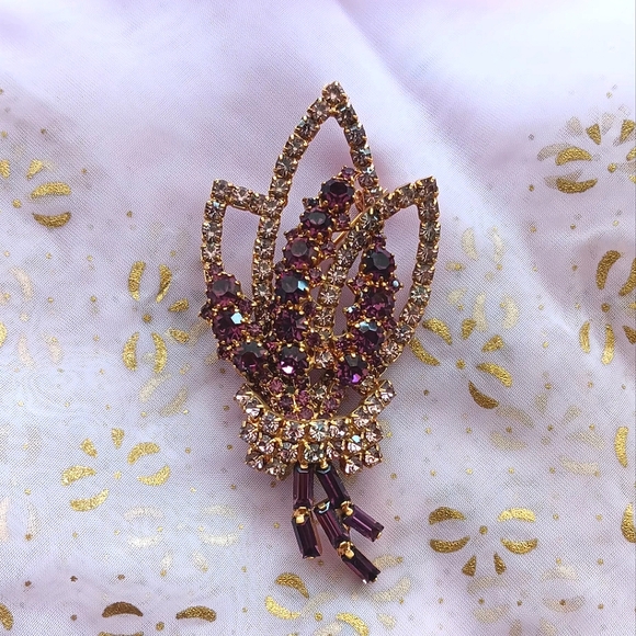 Rhinestone Brooch - Picture 5 of 7